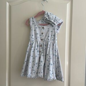 OmiJo size 5- VGUC- minor wash wear. Shorties included!